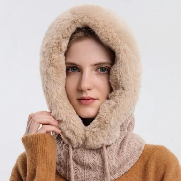 Faux fur trimmed Panel Drawstring Hat winter tan main image 4